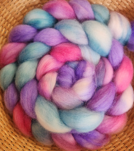 Corriedale Wool Spinning Fiber  (blacklight reactive) - Pompano Beach