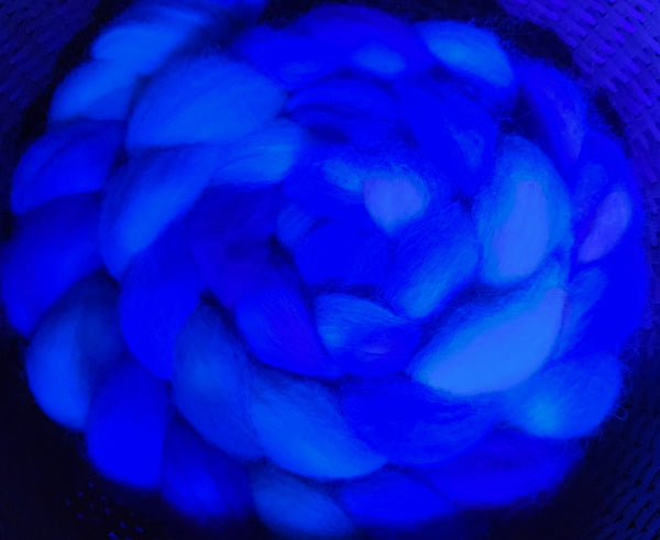 Corriedale Wool Spinning Fiber  (blacklight reactive) - Pompano Beach