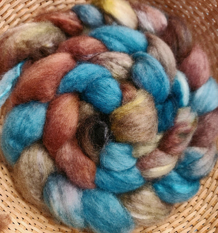 4 oz  BFL/Firestar Spinning Fiber - 100 Boys in Bars