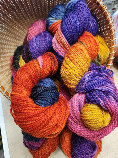 Superwash BFL/Nylon 70/30 Sock Yarn - 382 yards/100 Grams - Mona's Sunset