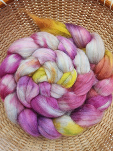 4 oz  Merino/Firestar Spinning Fiber - Martian Martini - blacklight reactive