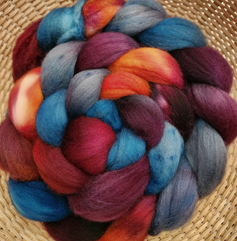 Targhee Spinning Fiber/Wool Top for Spinning - Cozy Confusion