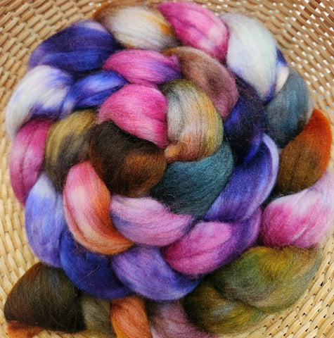 4 oz  Merino/Firestar Spinning Fiber - The Haunted Palace